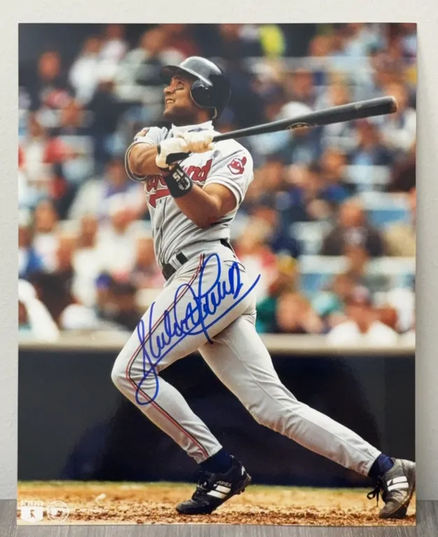 Sandy Alomar Jr. Autographed 8x10 Photo