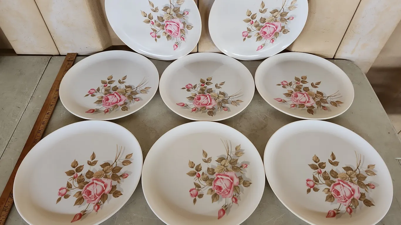 8 Vintage Melmac Rose Dinner Plates 10"