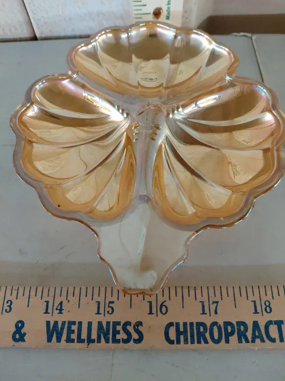 Vintage Jeannette Marigold 3 Leaf Clover/Shell Divide Dish