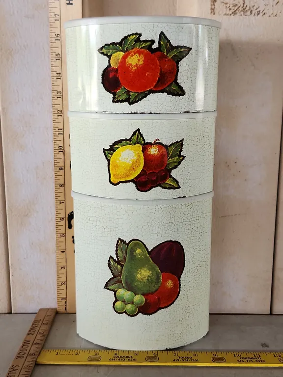 Vintage Cheinco Housewares J.Chein & Co Metal Canisters W/Plastic Lids
