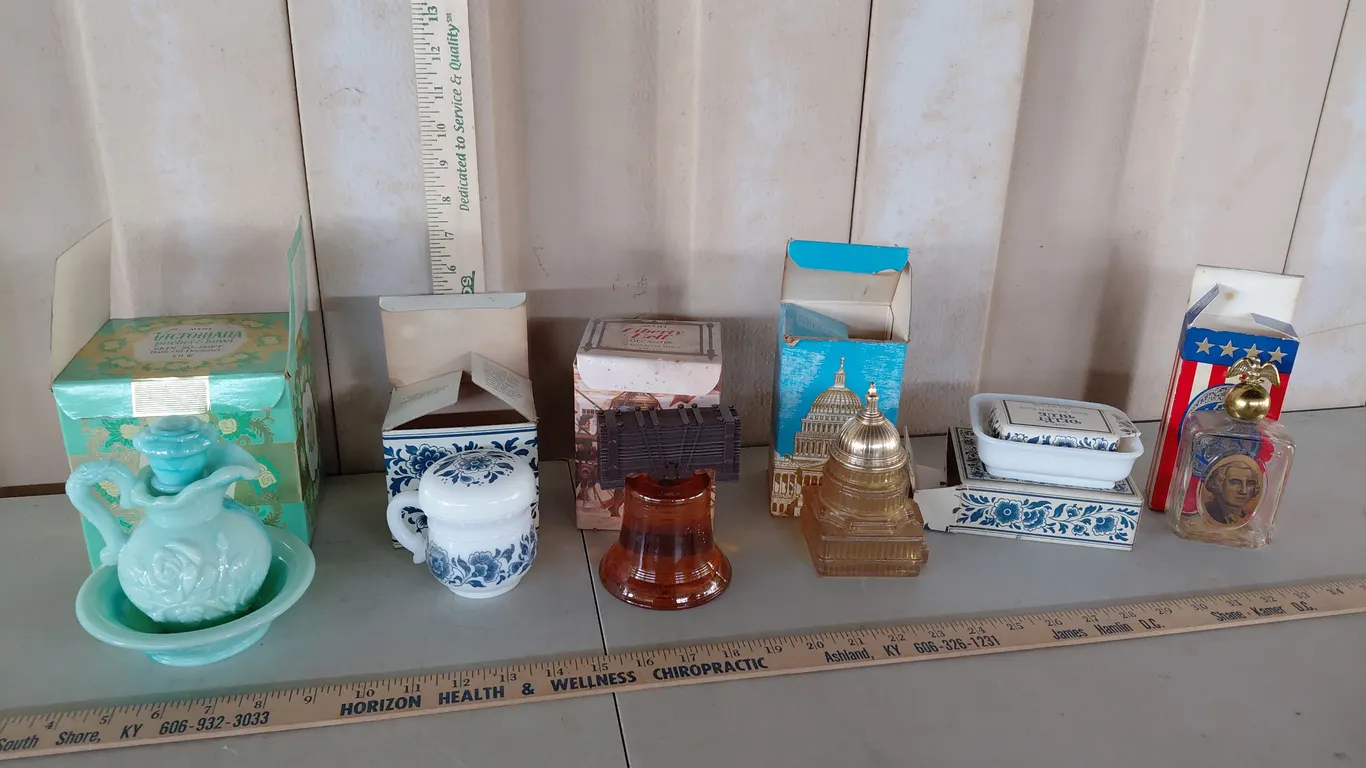 Assorted Vintage Avon Decanters (2 Dont Have Boxes)
