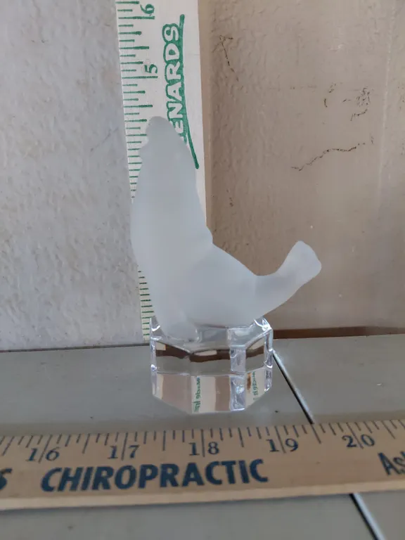 1985 Goebel Glass Seal Figure 4.25" Tall