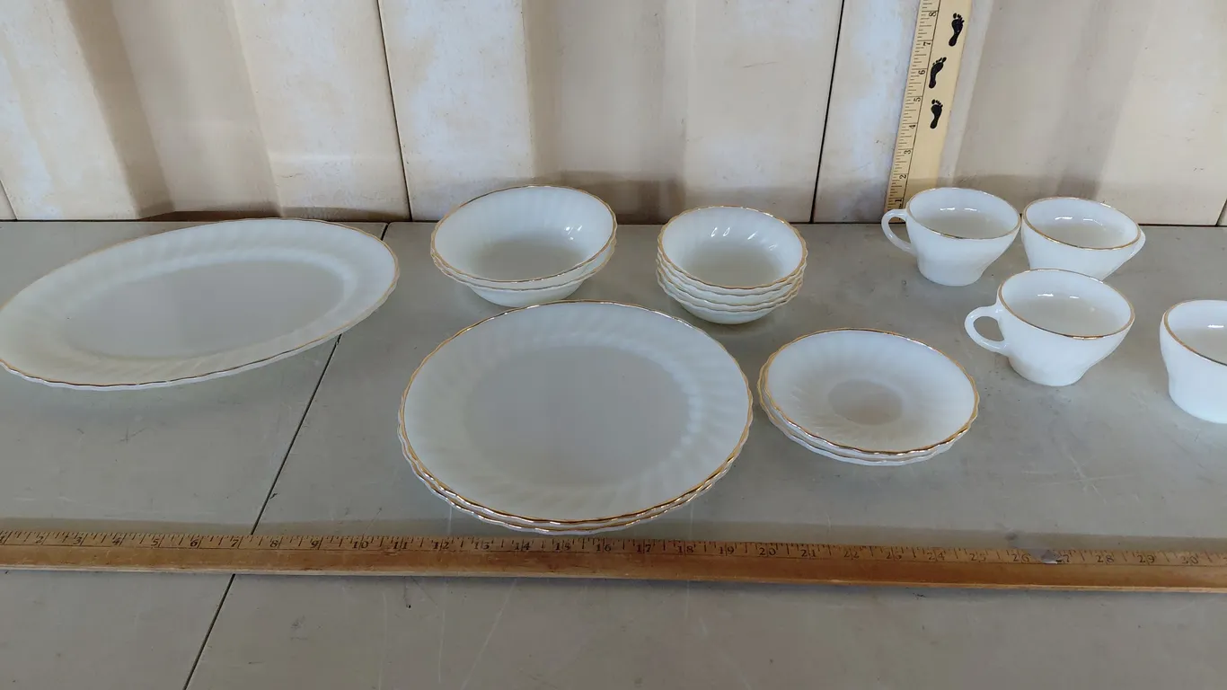 Vintage Fire King/Anchor Hocking Dishes, Golden Shell/Swirl Pattern