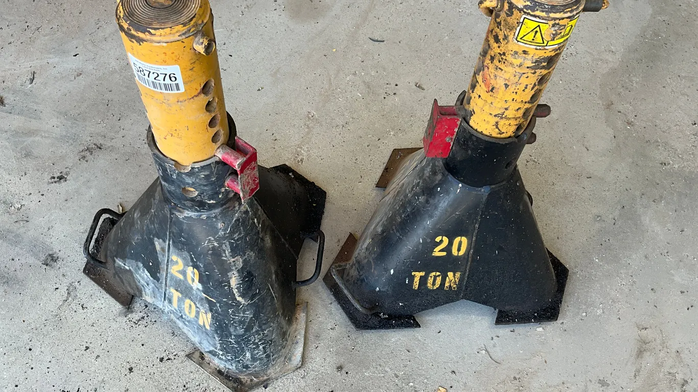 QTY OF (2) 20 TON ADJUSTABLE JACK STANDS