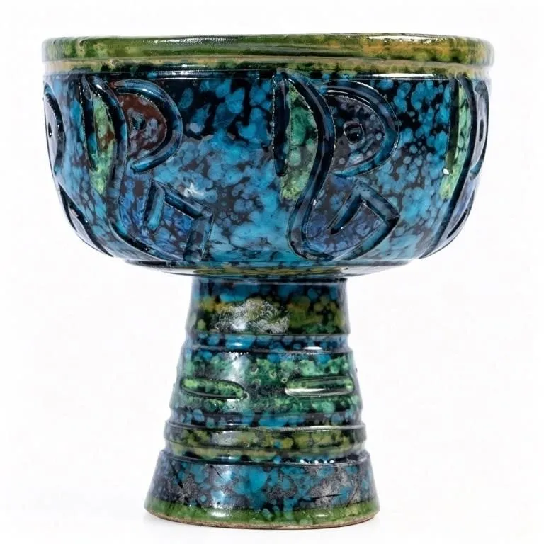 ITALIAN ART POTTERY PEDESTAL BOWL