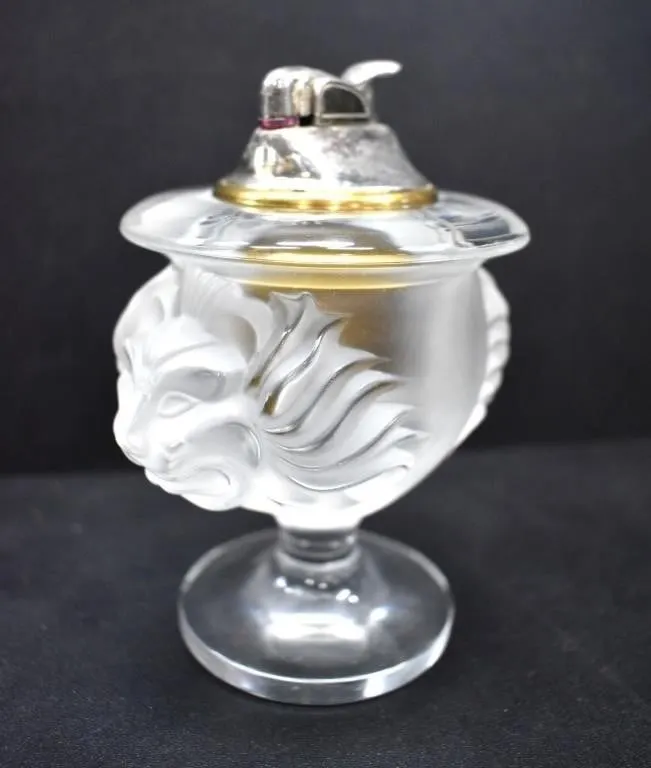 LALIQUE "TETE DE LION" TABLE LIGHTER