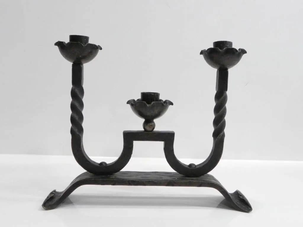 WROUGHT IRON METAL TWISTED TRIPLE CANDLESTICK