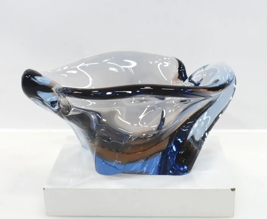 SCULPTURAL ART GLASS BOWL / ASHTRAY
