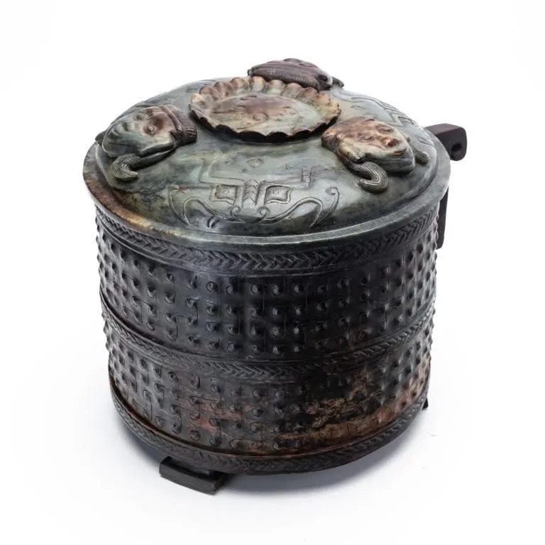 CHINESE ARCHAISTIC HARDSTONE COVERED TANKARD / ZUN