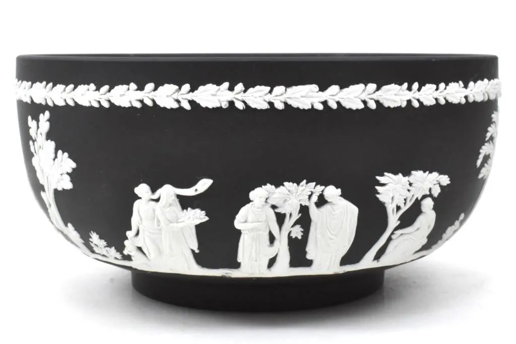 WEDGWOOD ENGLAND BLACK JASPERWARE BOWL
