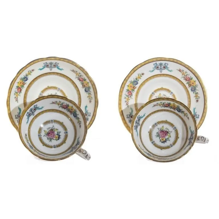 PAIR OF GOLD & FLORAL PARAGON TEACUPS & SAUCERS