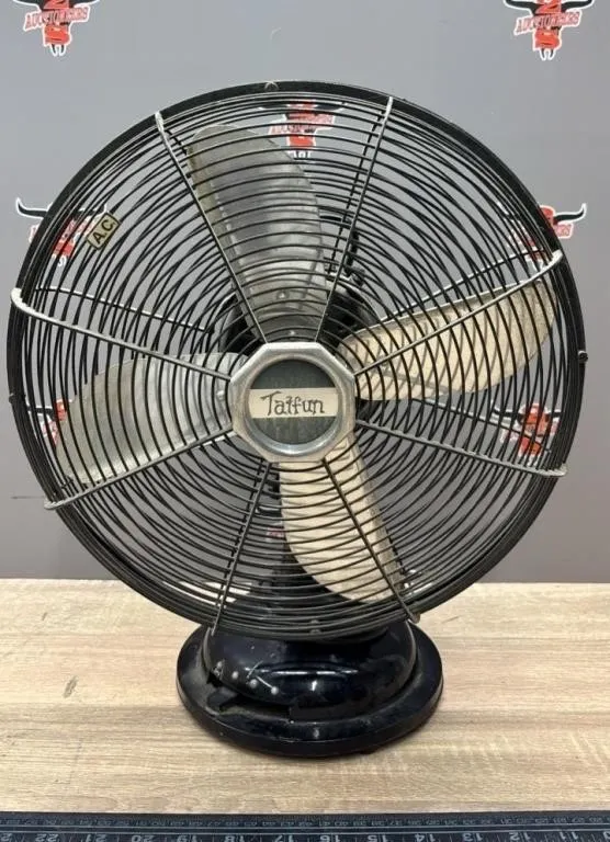 IKEA Metal 14� Table Fan. European Plug.