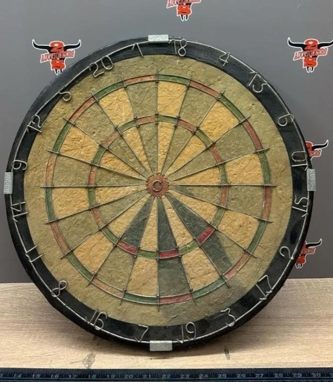 18� Nordor Solid Dart Board. *NO SHIPPING