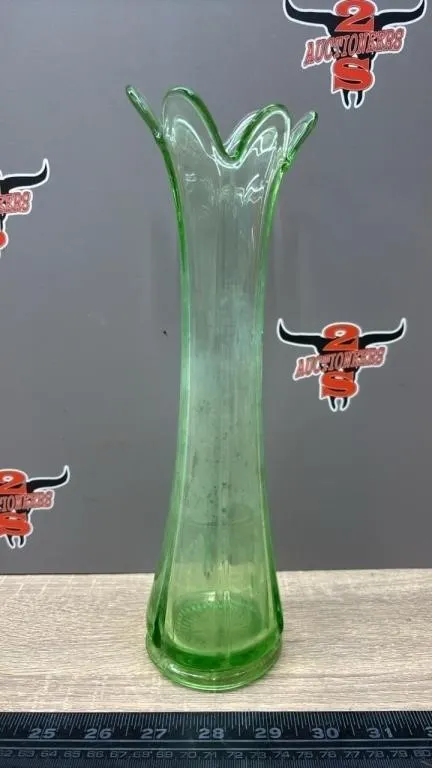 6 Finger 11� Uranium Glass Vase. *FC