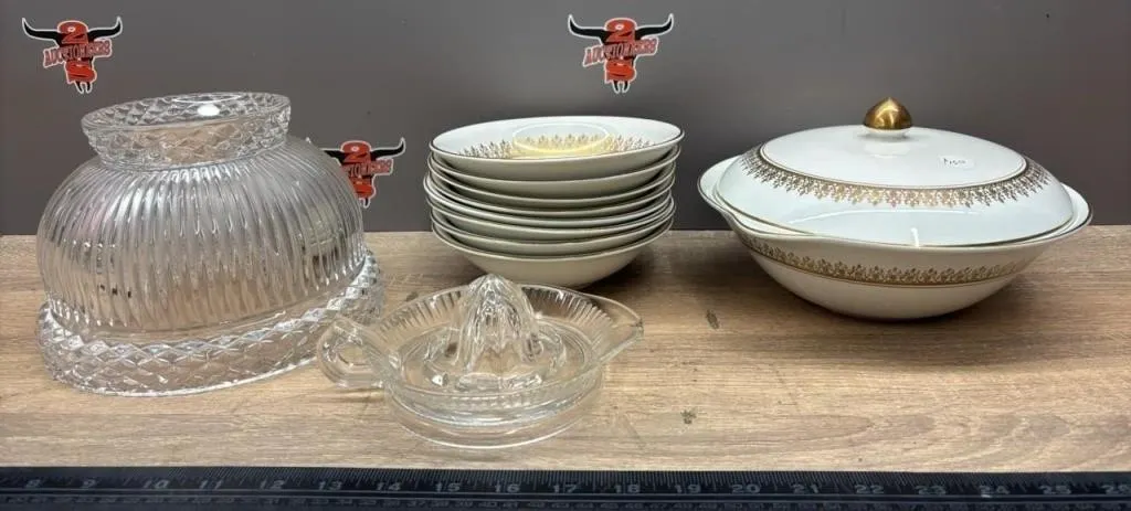 9Pc Myott�s China, Glass Juicer & Vintage Light