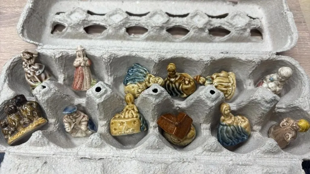 12PC Wade Ceramic Mini Figures.
