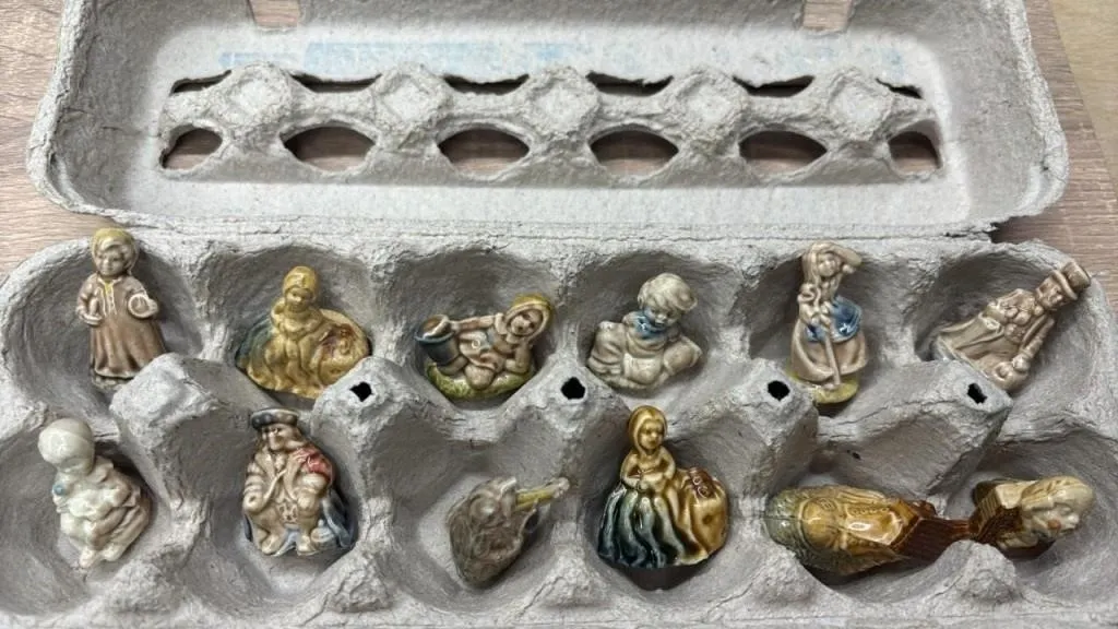 12PC Wade Ceramic Mini Figures.
