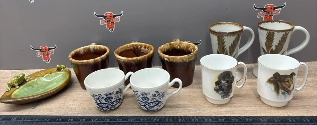 9 Asst. Mugs & Frog Ashtray. *NO SHIPPING