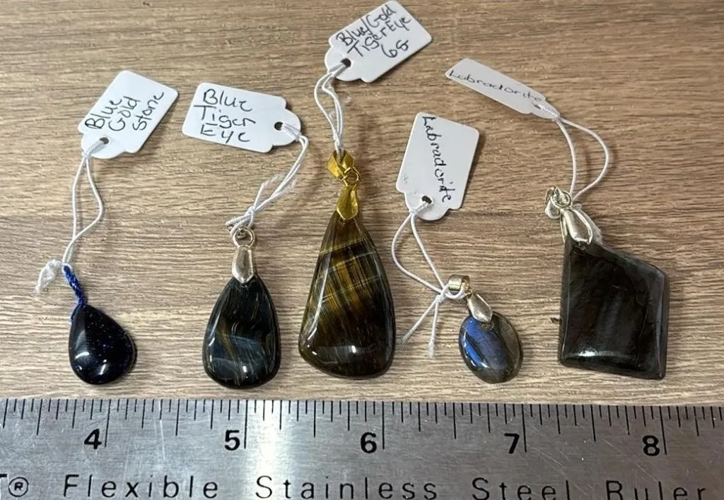 5 Crystal Pendants. *SC