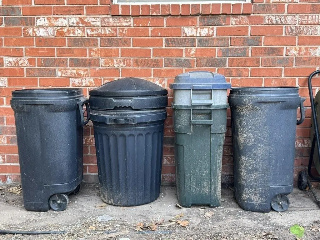 Plastic Trash Cans