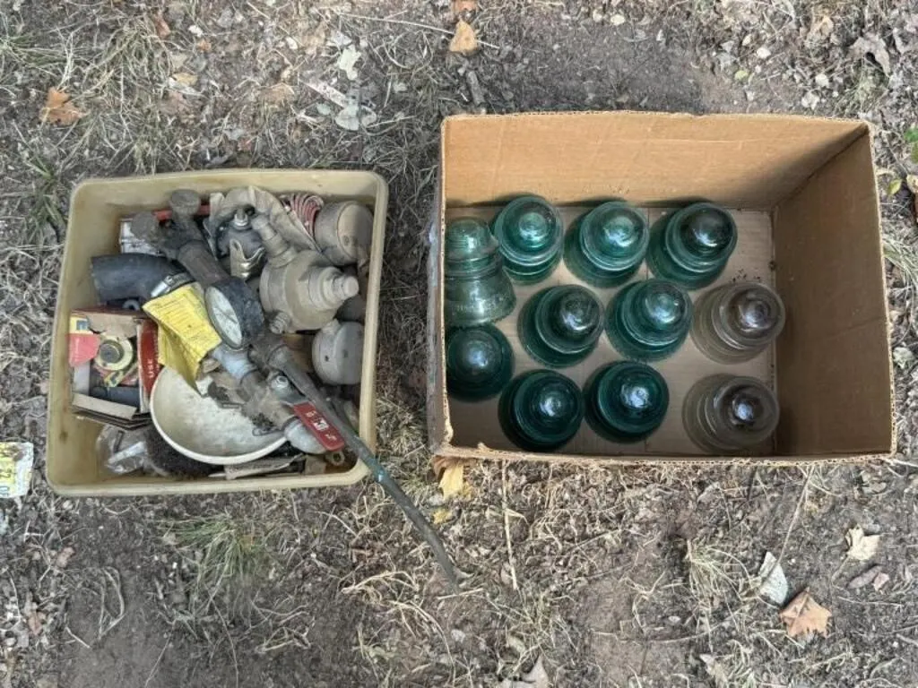 Insulators & Gauges