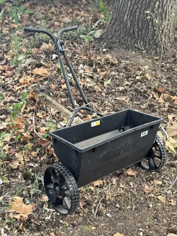 Fertilizer Spreader