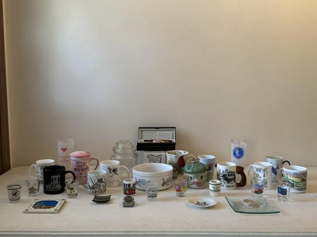 Souvenir Glasses, Mugs & Trinkets