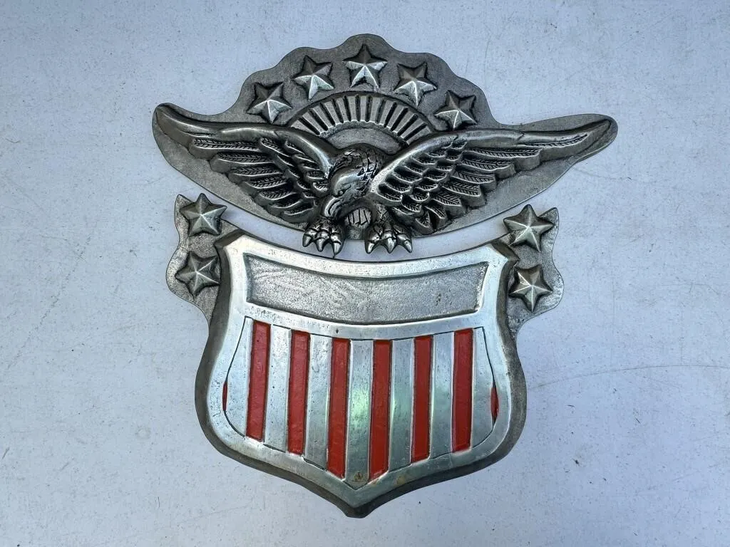 Vintage Scovill American Eagle Wall Plaque
