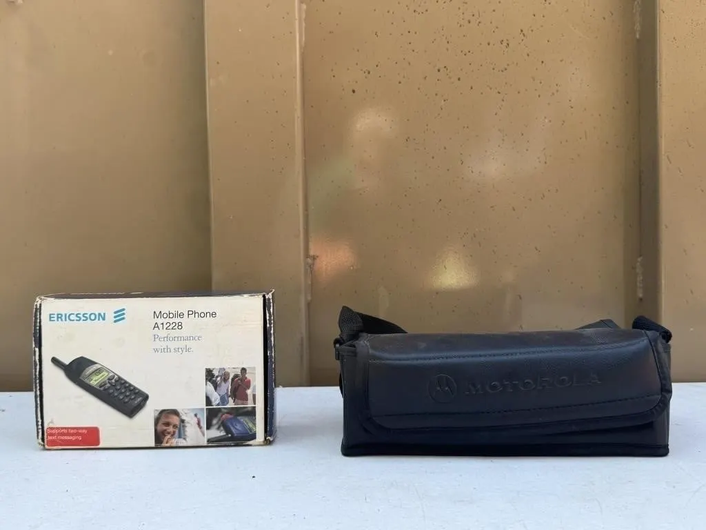 Vintage Ericsson & Motorola Cell Phones