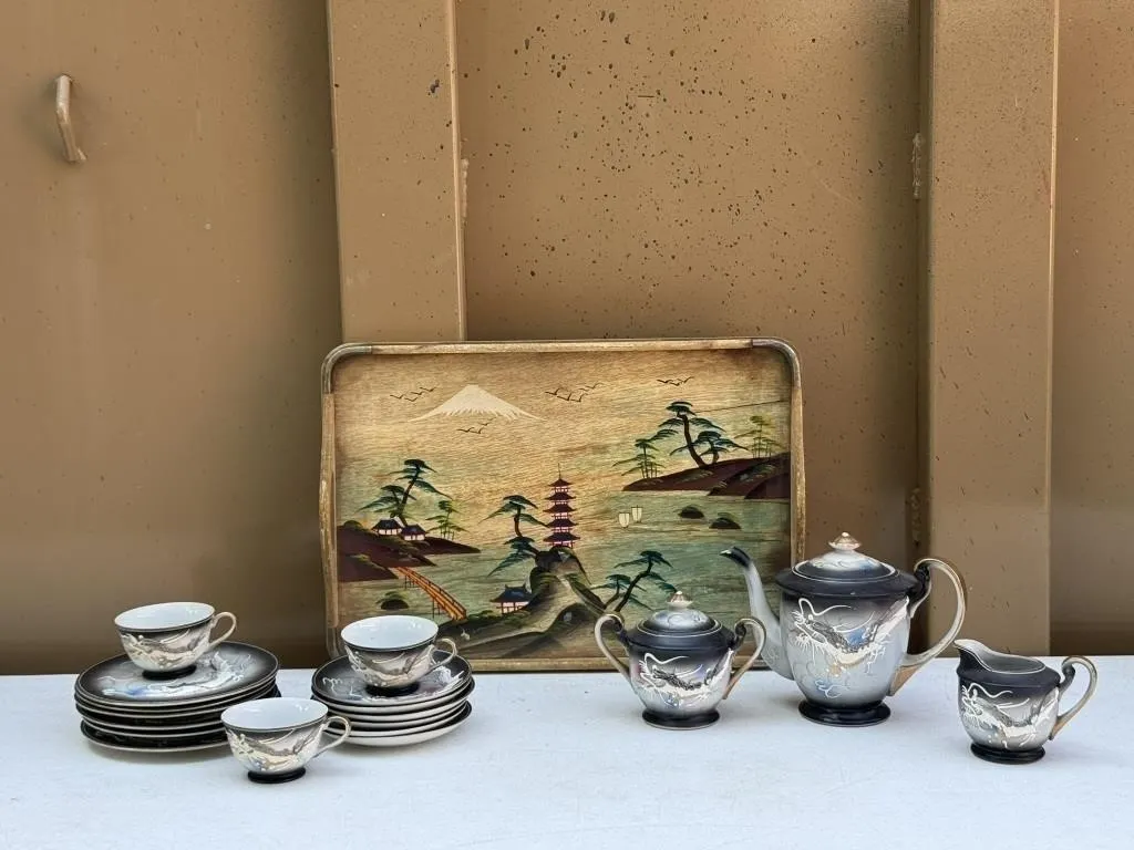 Japanese Geisha Lithophane Tea Cups & Teapot