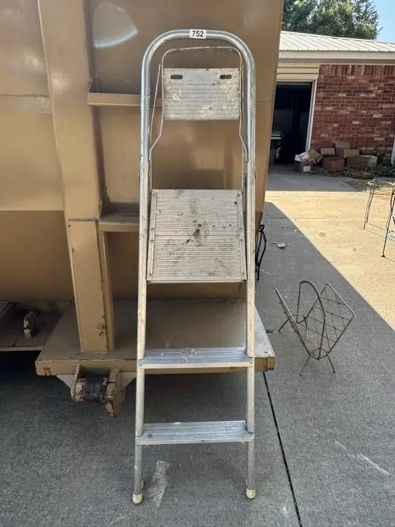 Step Ladder