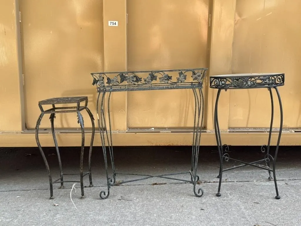 Plant Stands & Accent Table