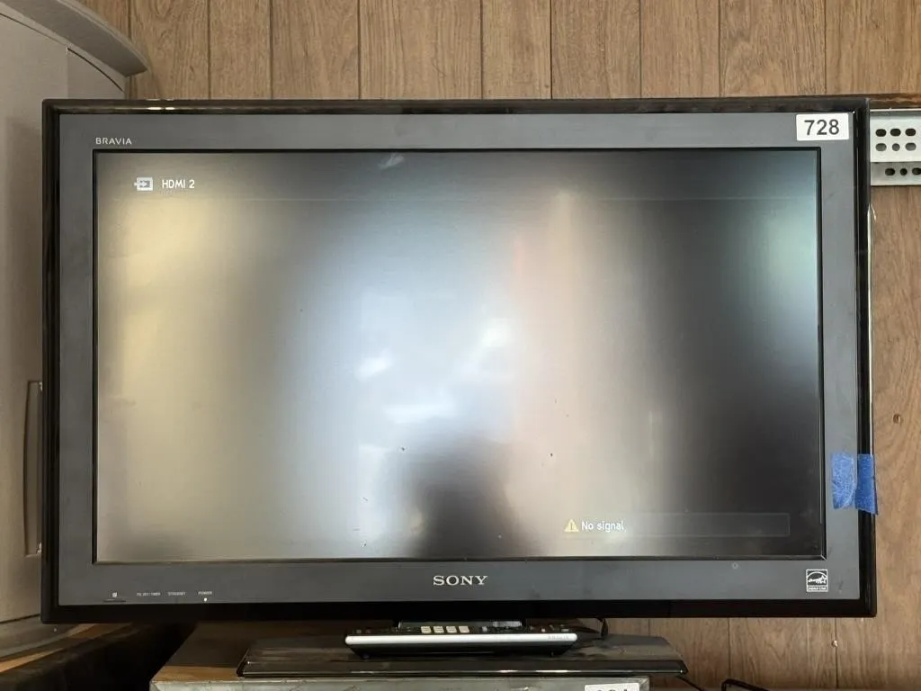 Sony 32 in TV