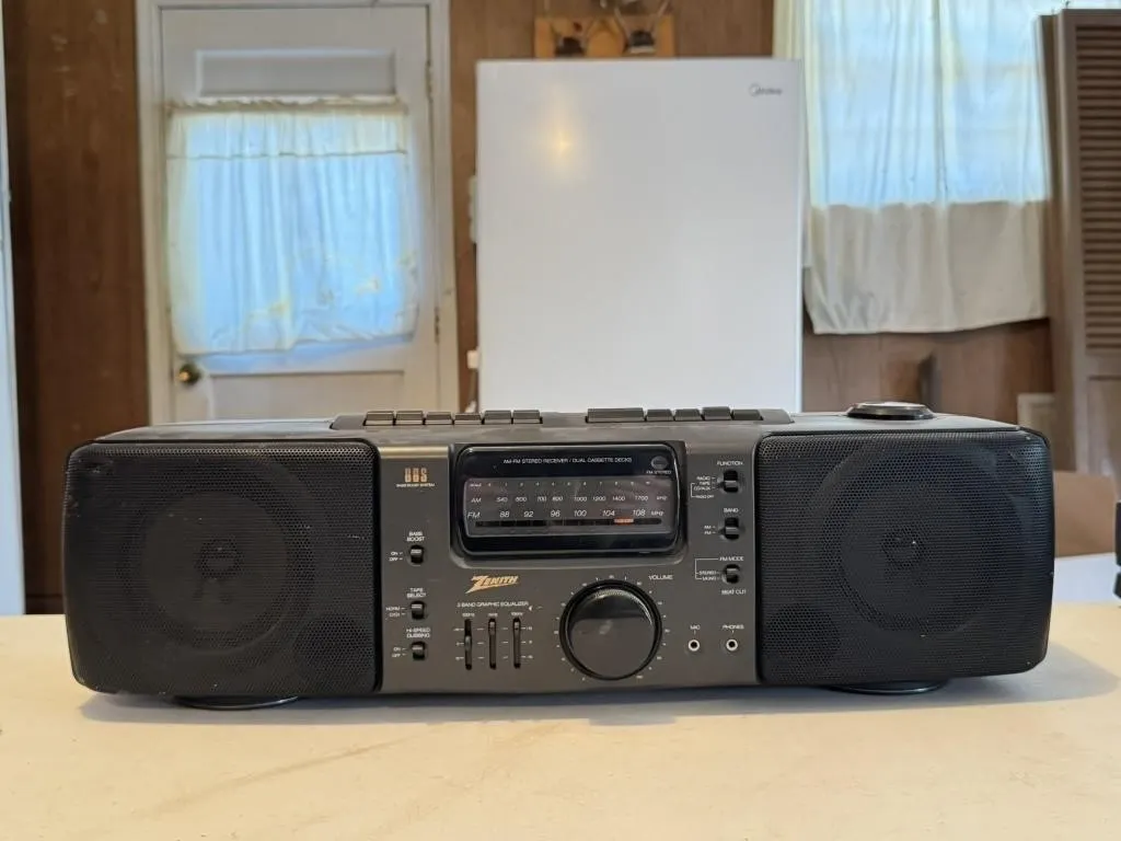 Zenith Cassette Player & Radio