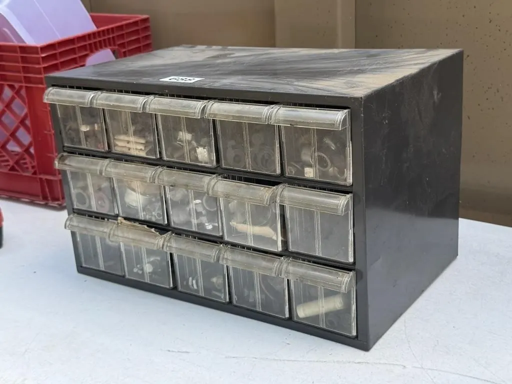 Bolt Organizer