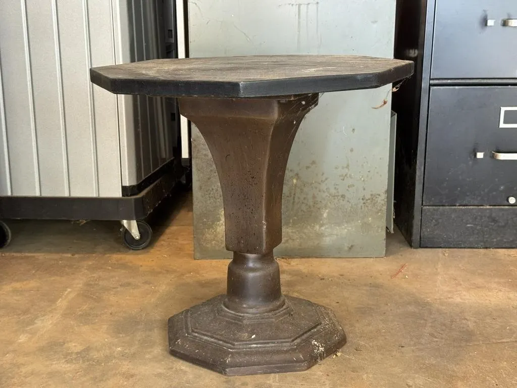 Octagon Table