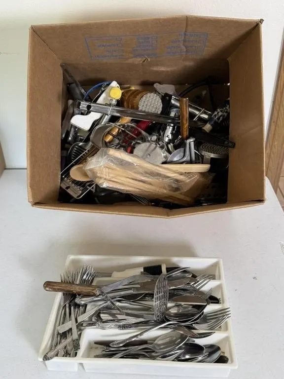 Kitchen Utensils & Flatware