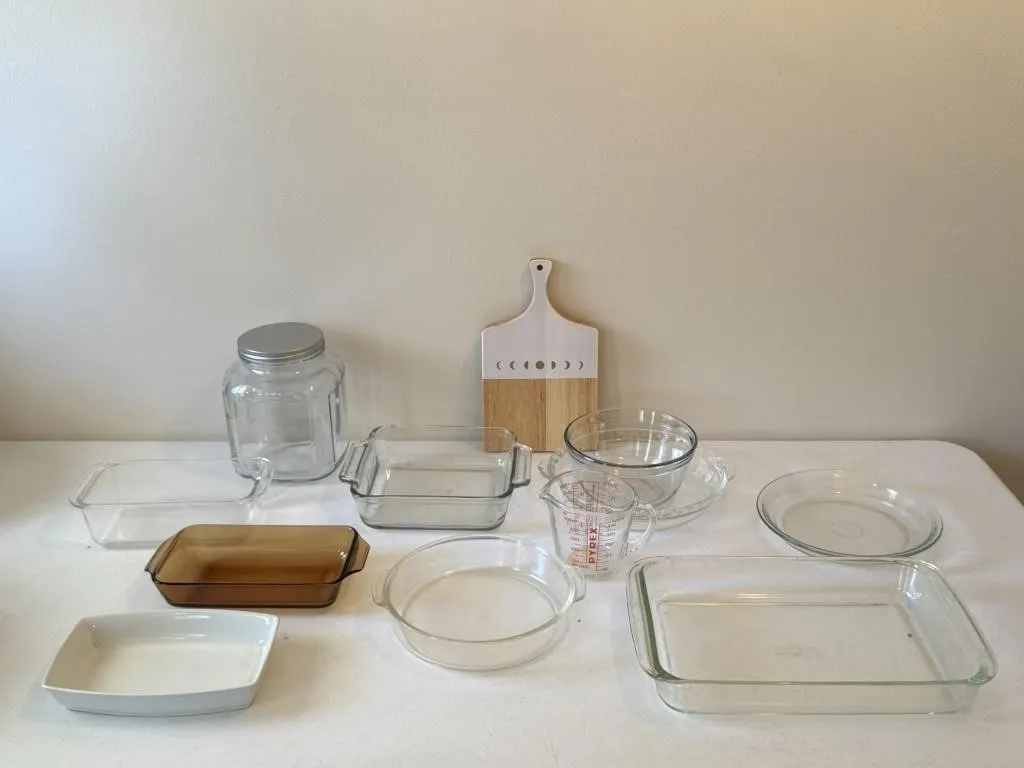 Glass Baking Dishes, Jar & Measuring Cup