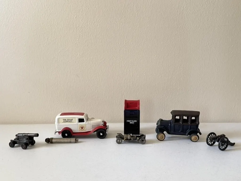 Ertl Texaco Van Bank, Metal Canons & Cast Iron Car