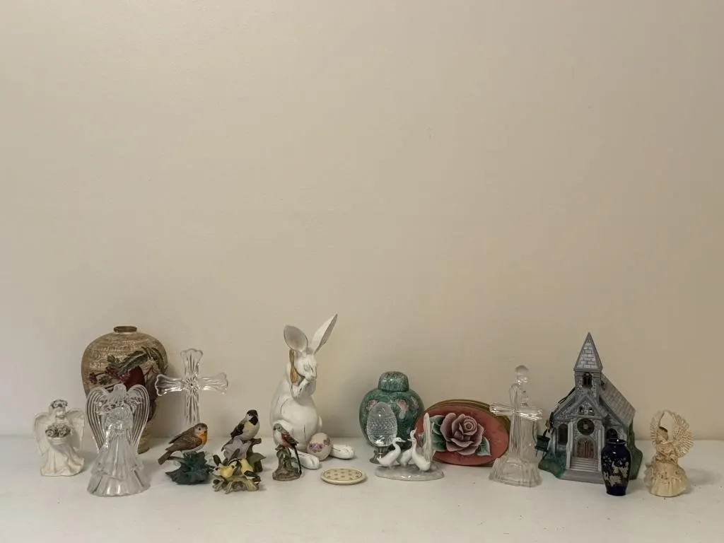 Glass, Wood & Porcelain Figurines