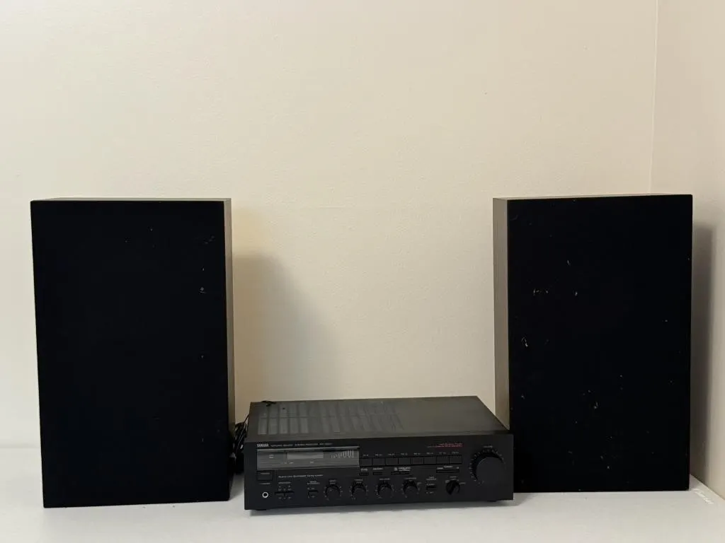 Yamaha Stereo & Yorx Speakers