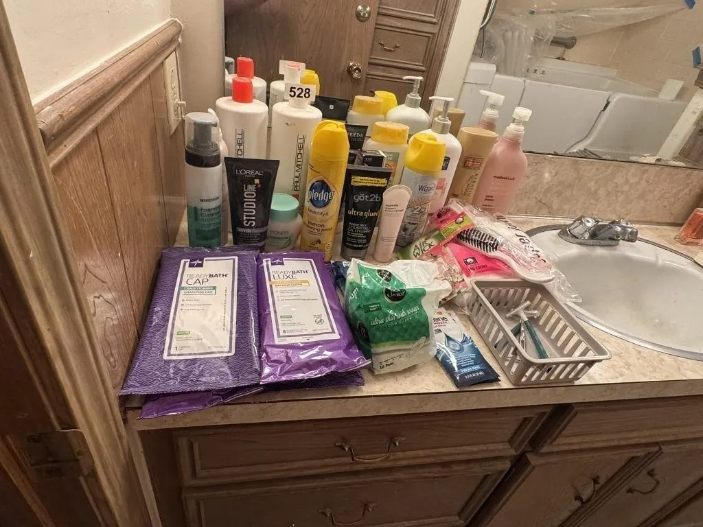 Hair Products & Toiletries