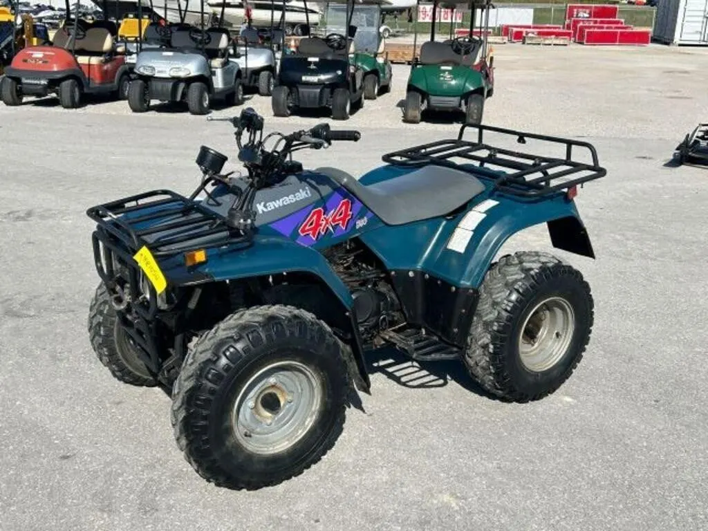 1996 Kawasaki Bayou 300 4x4 ATV JKALF8C12TB550186