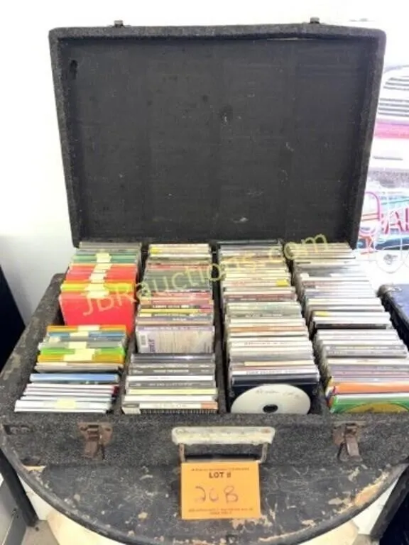 VINTAGE KARAOKE & DJ CD'S WITH CASE