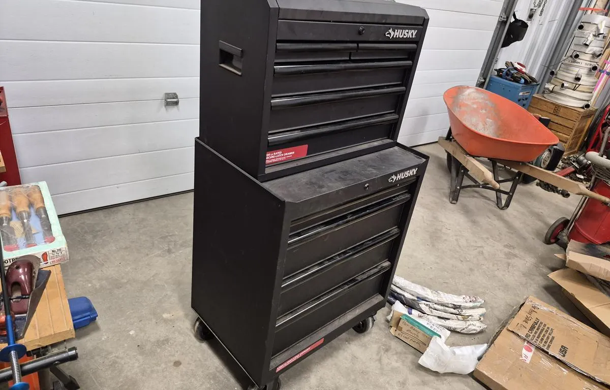 Husky Rolling Tool Chest w/ Assorted Hand Tools
UNRESERVED