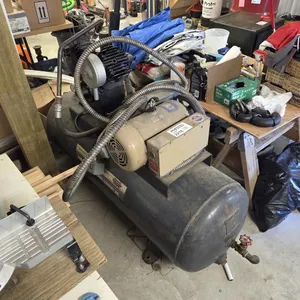 Baldor 5 HP Stationary Air Compressor
 UNRESERVED