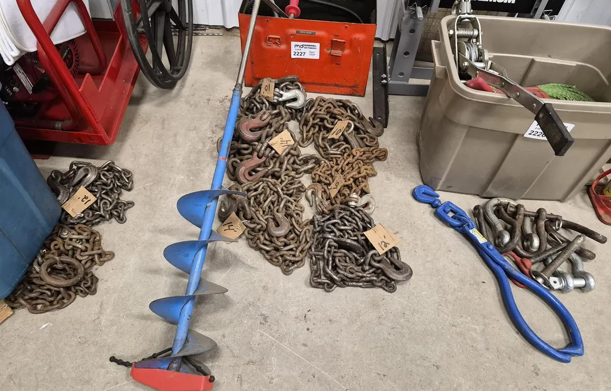 Assorted Chain, Hydraulic Rams & Hand Auger
UNRESERVED
