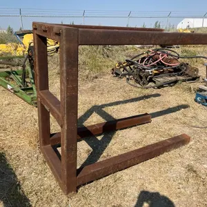 Metal Frame (62"x54"x32")
 UNRESERVED