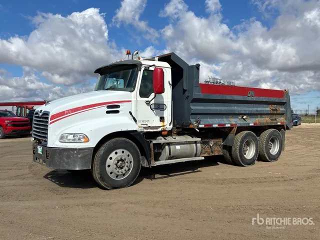 2007 Mack Vision CXN 613 6x4 T/A Dump Truck