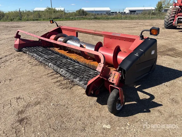 1996 Case 1015 13 ft Combine Pickup Header